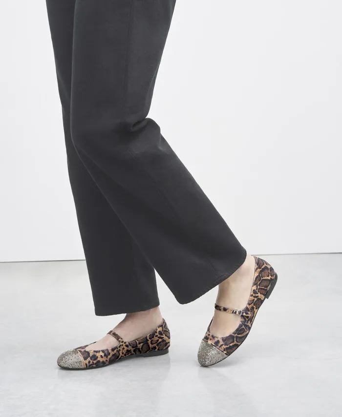 AGL Ballet Flat With Rhinestone Toe Cap Brown Milly Strass Women Flats