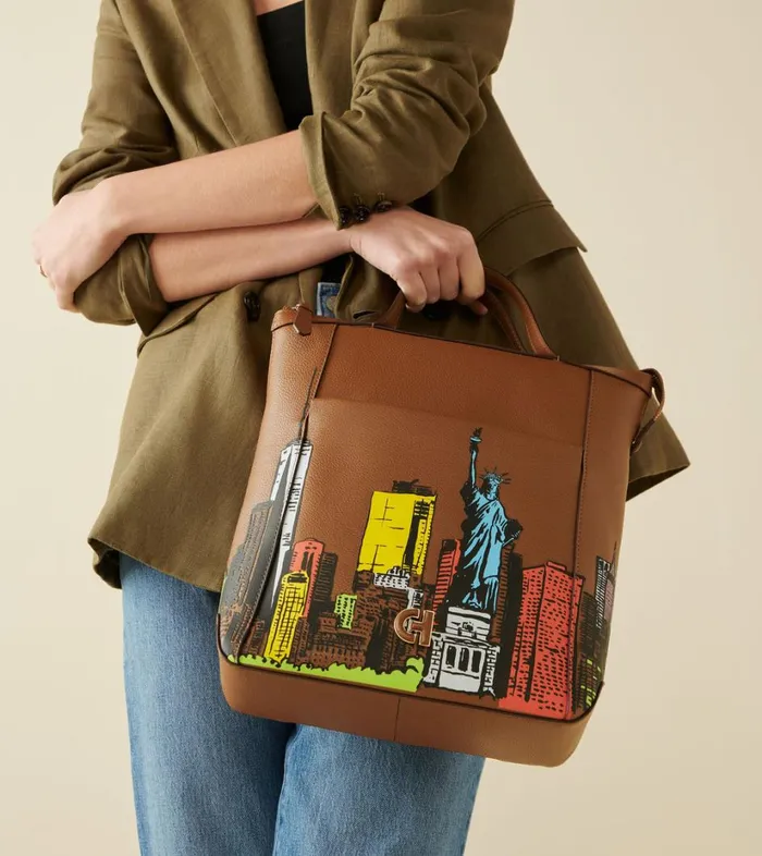Bags And Backpacks Women Cole Haan Cole Haan X Russ Pope Grand Ambition Small Convertible Luxe Backpack British Tannew York City Print Bags And Backpacks Women Cole Haan Cole Haan X Russ Pope Grand Ambition Small Convertible Luxe Backpack British Tannew York City Print