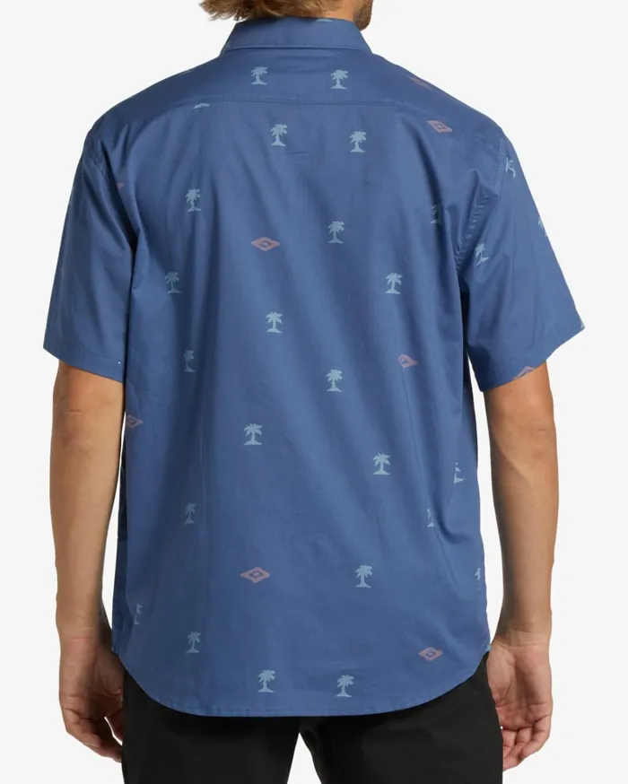 Billabong Shirts Men Sundays Mini Short Sleeve Shirt Dusty Blue Billabong Shirts Men Sundays Mini Short Sleeve Shirt Dusty Blue