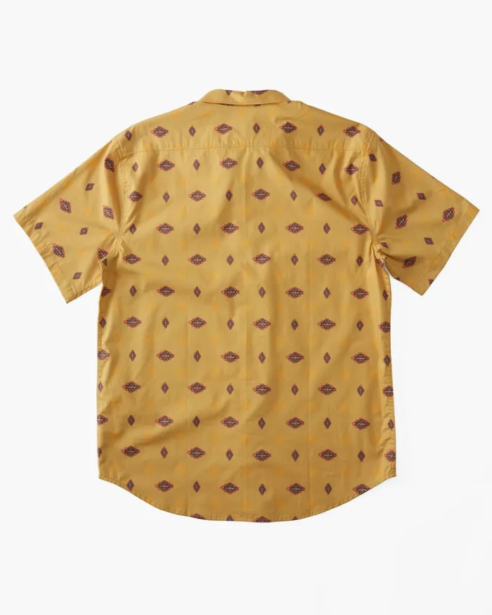 Billabong Shirts Men Sundays Mini Short Sleeve Shirt Gold Billabong Shirts Men Sundays Mini Short Sleeve Shirt Gold