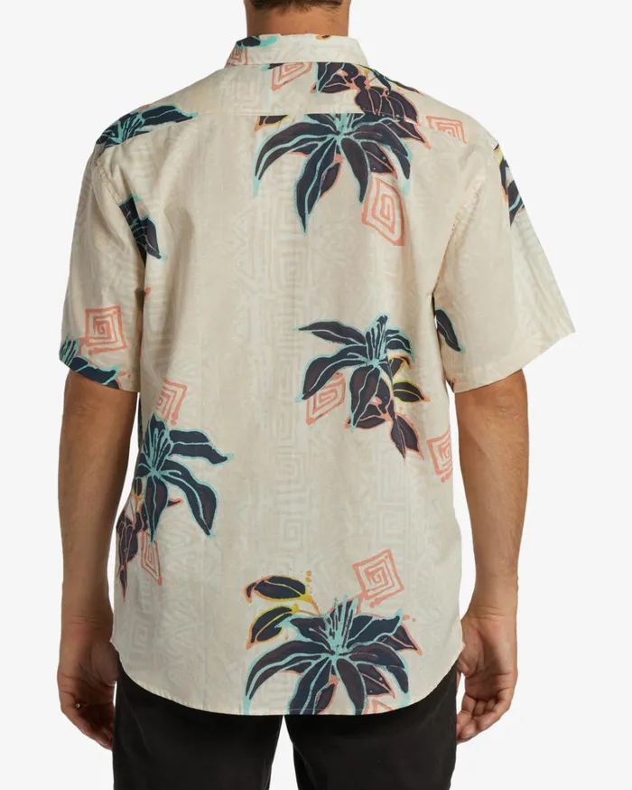 Billabong Shirts Men Sundays Short Sleeve Shirt Bone Billabong Shirts Men Sundays Short Sleeve Shirt Bone