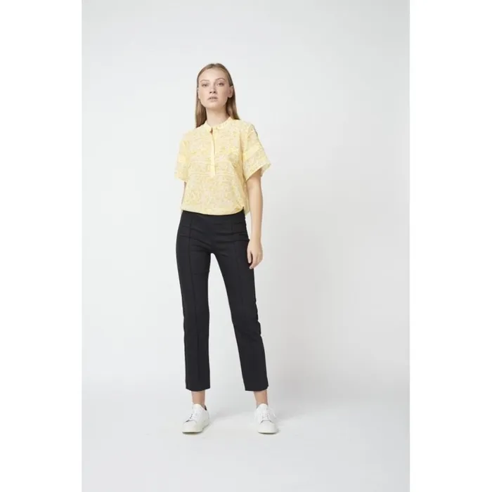 Bruuns Bazaar Blouses Womens Blossom Fio Shirt Blossom Artwork Bruuns Bazaar Blouses Womens Blossom Fio Shirt Blossom Artwork