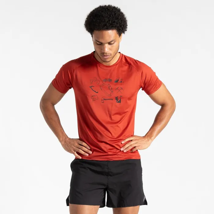 Dare 2b Graphic TShirts Tech TShirt Tuscan Red 8211 Men