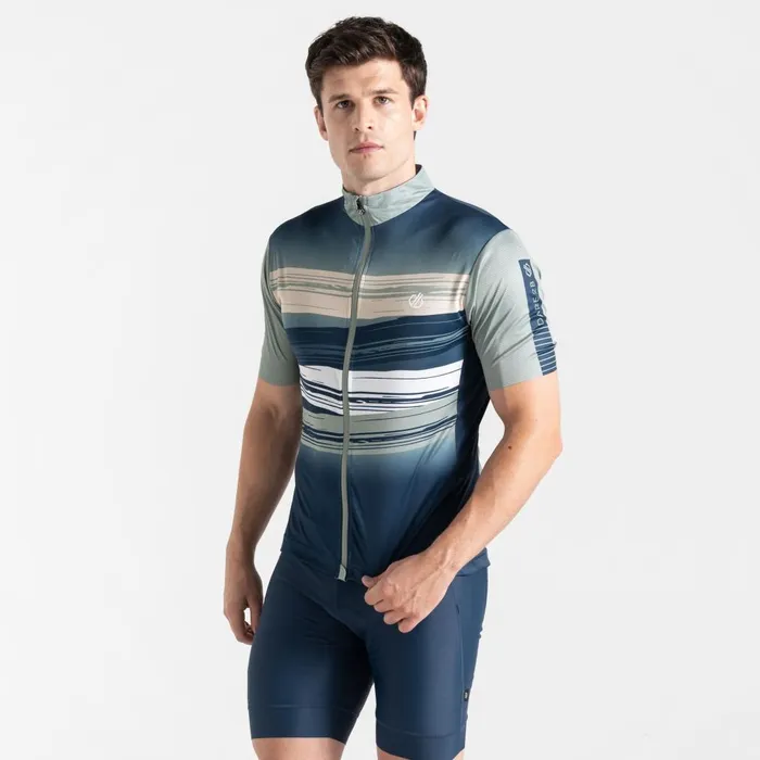 Dare 2b Gym Tops AEP Pedal Short Sleeve Jersey Lilypad Green Tread Print 8211 Men Dare 2b Gym Tops AEP Pedal Short Sleeve Jersey Lilypad Green Tread Print 8211 Men