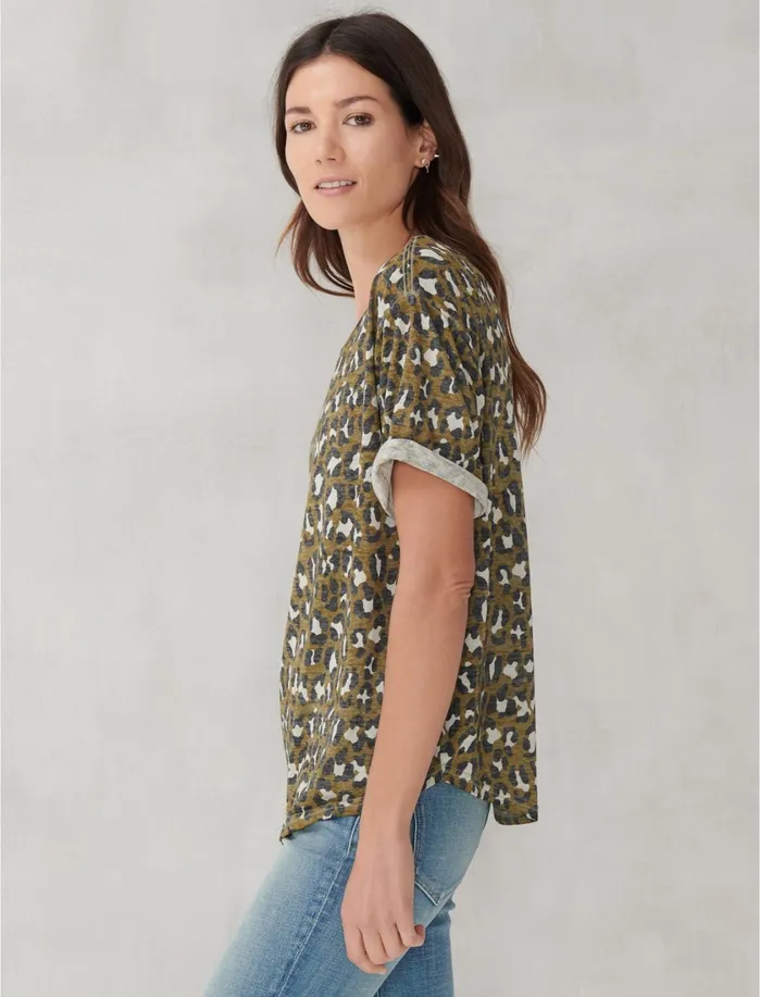 Graphic Tees Women Lucky Brand PRINTED ROLLED SLEEVE TEE Leopard Camo