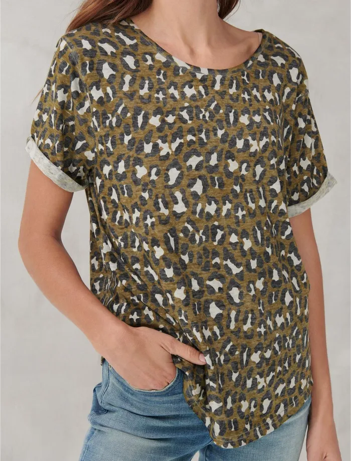Graphic Tees Women Lucky Brand PRINTED ROLLED SLEEVE TEE Leopard Camo