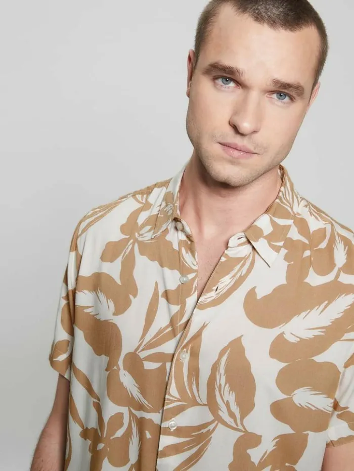 Men GUESS Shirts Eco Rayon Retro Palm Shirt Retro Palm Tan