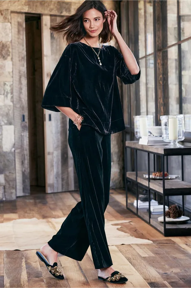 Soft Surroundings Aria Velvet Wide Leg Pants Cabernet Women Pants Soft Surroundings Aria Velvet Wide Leg Pants Cabernet Women Pants