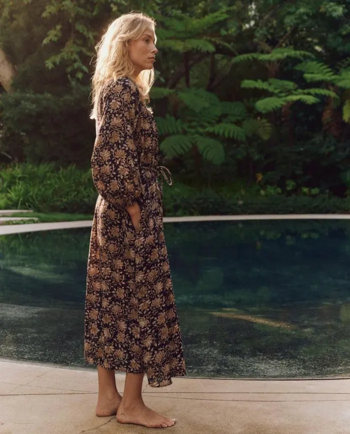 Swim The Great The Shoreline CoverUp Black Oasis Floral
