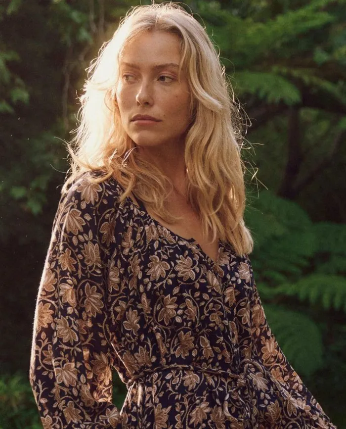 Swim The Great The Shoreline CoverUp Black Oasis Floral