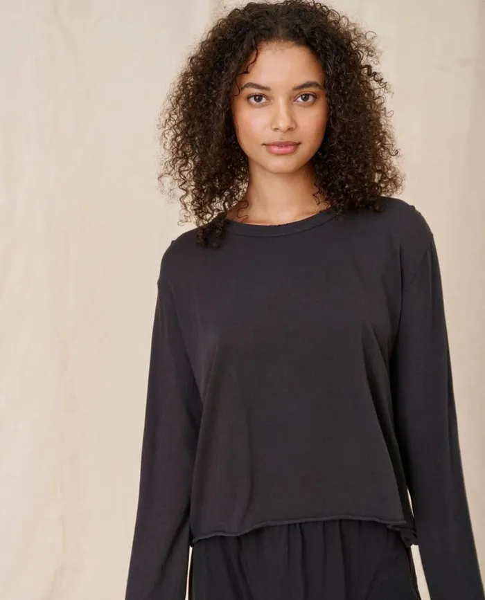 Tees and Sweats The Great The Long Sleeve Crop Tee