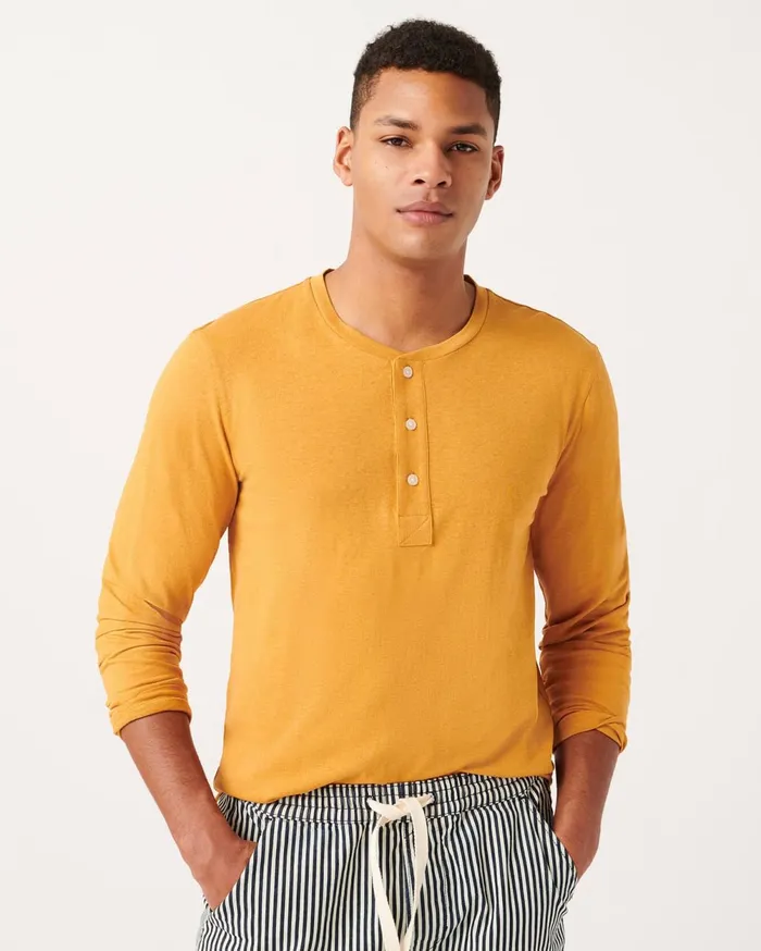Tees Men 7 For All Mankind Bound Neck Henley In Apricot