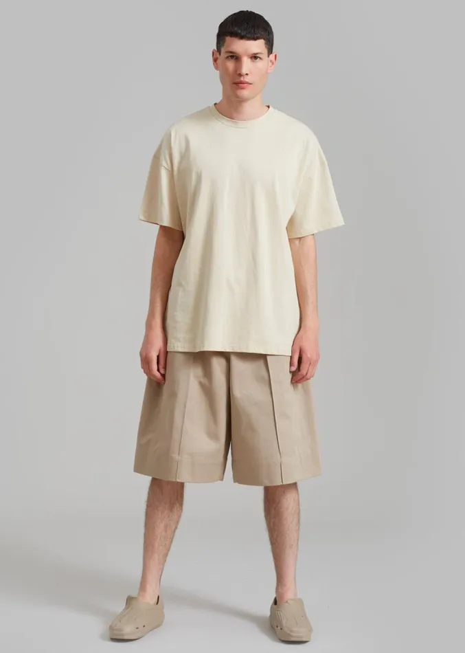 The Frankie Shop Adan Bermuda Shorts 8211 Beige Men Bottoms