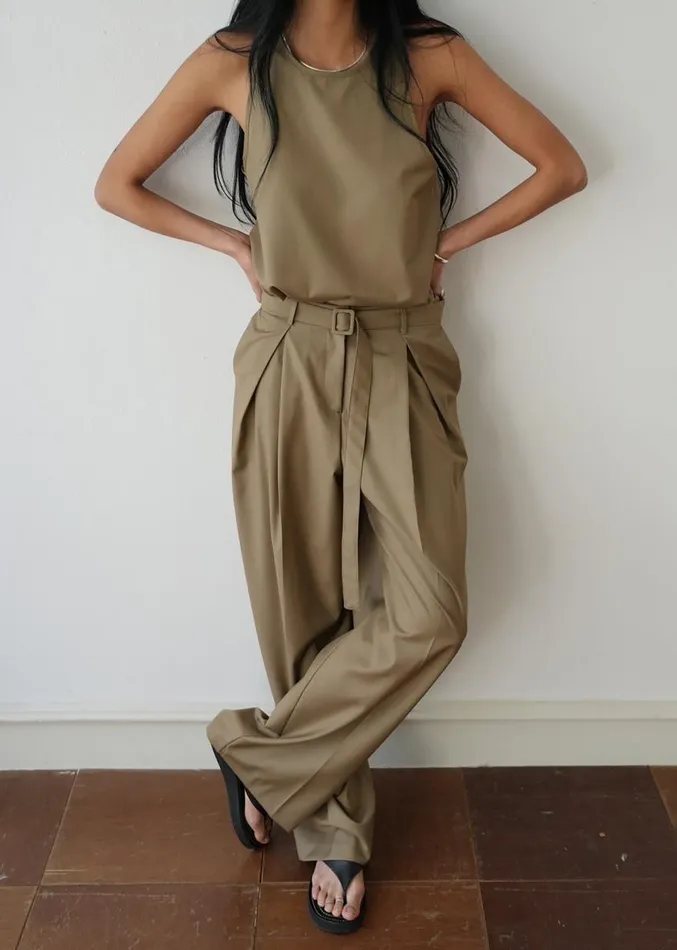 The Frankie Shop Clay Sleeveless Top 8211 Desert Taupe Women Clothing