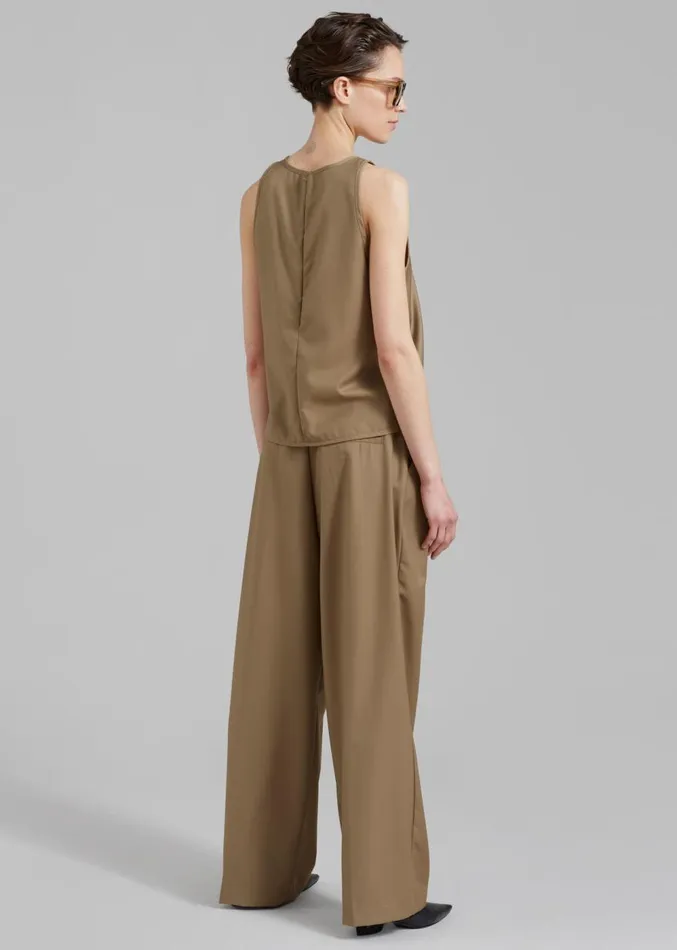 The Frankie Shop Clay Sleeveless Top 8211 Desert Taupe Women Clothing