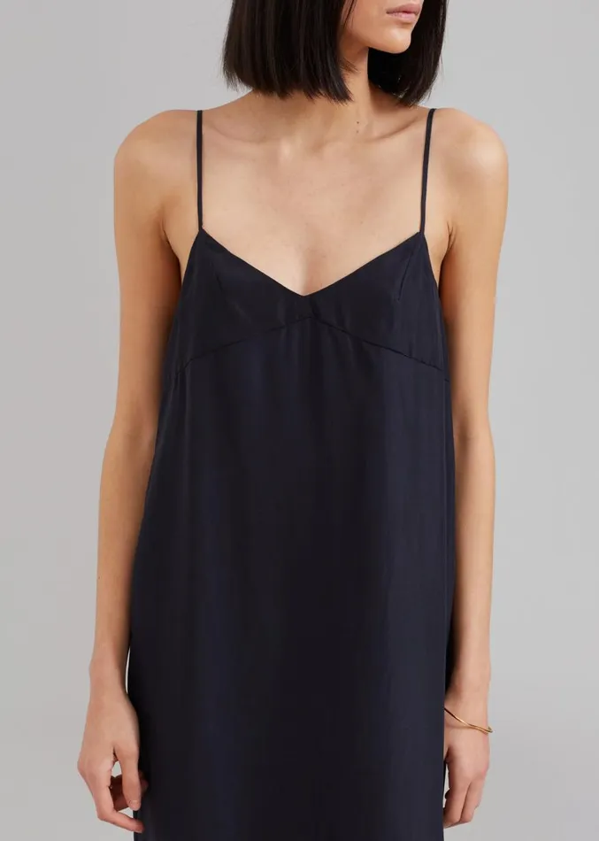 The Frankie Shop Dylana Sleeveless Maxi Dress 8211 Navy Women Dresses