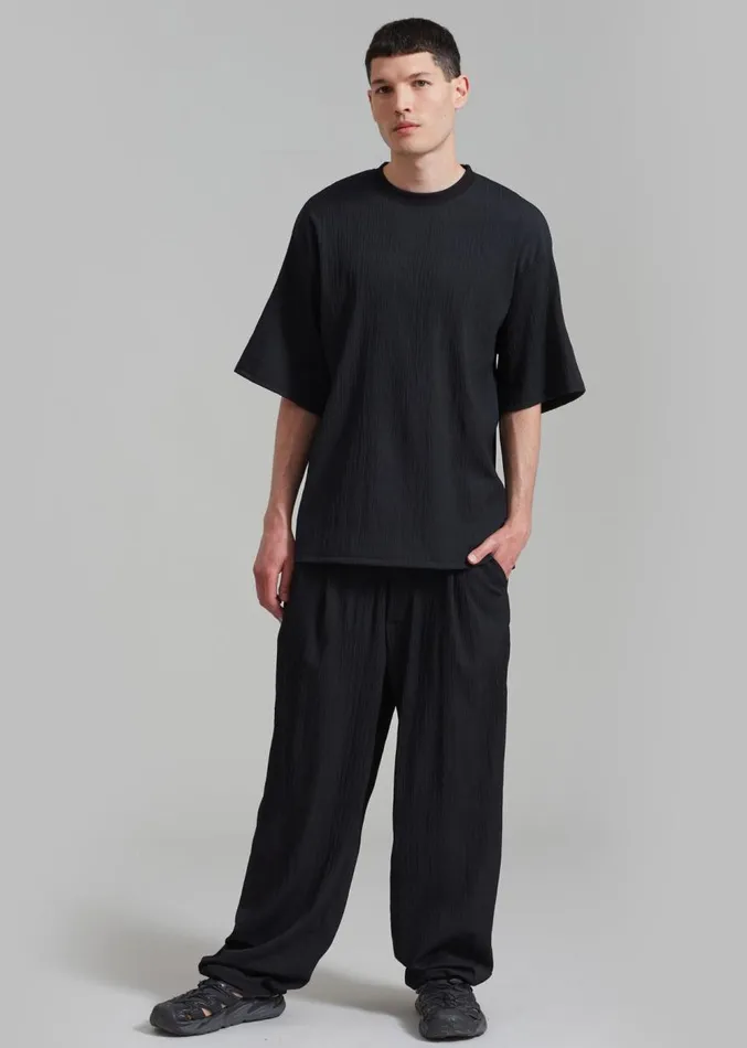 The Frankie Shop Eliott Crinkle Pants 8211 Black Men Bottoms