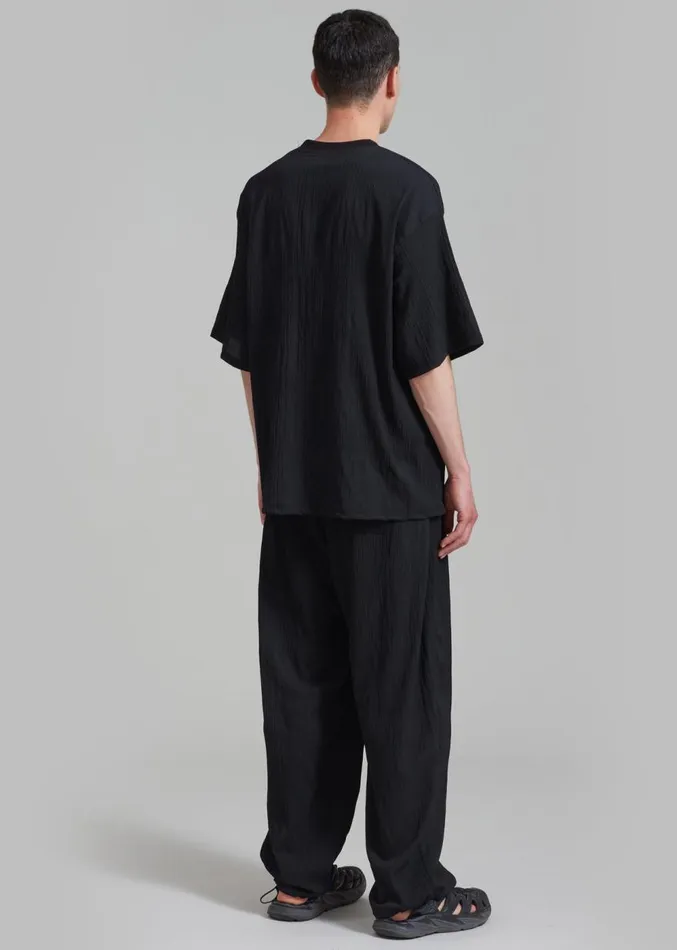 The Frankie Shop Eliott Crinkle Tee 8211 Black Men Tops