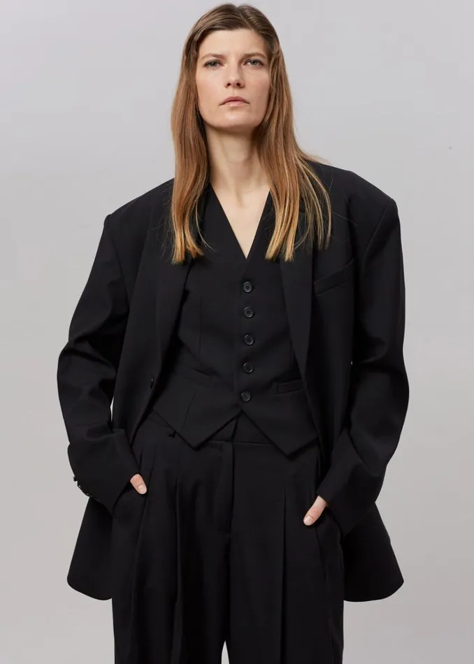 The Frankie Shop Gelso Waistcoat 8211 Black Women Outerwear