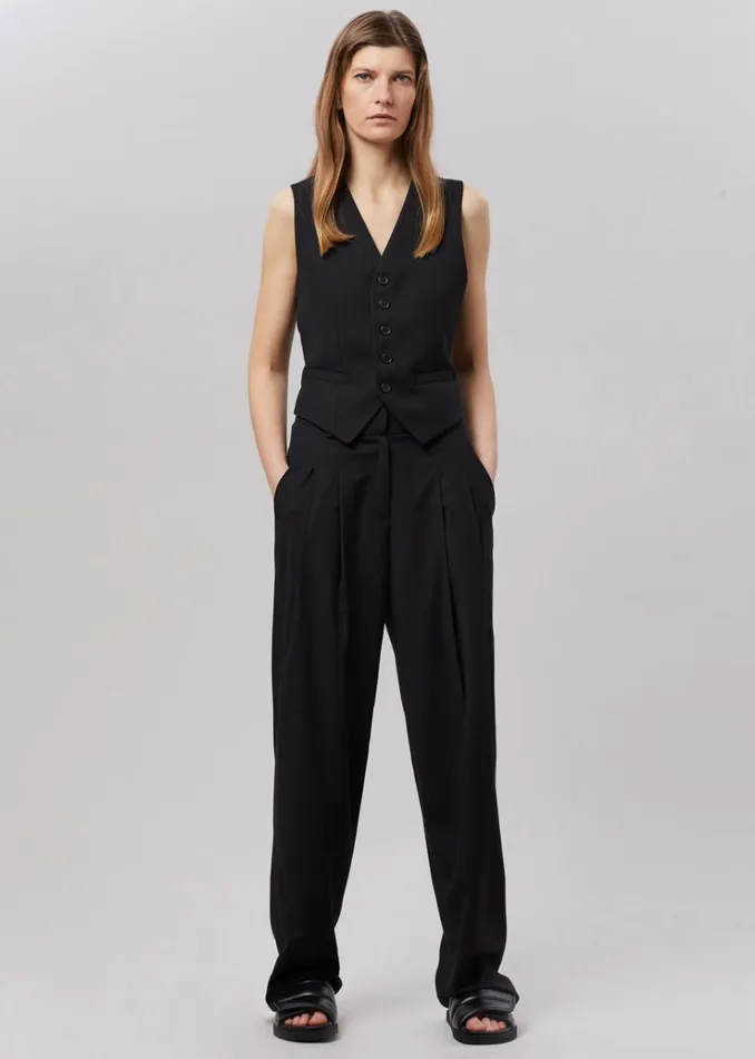 The Frankie Shop Gelso Waistcoat 8211 Black Women Outerwear