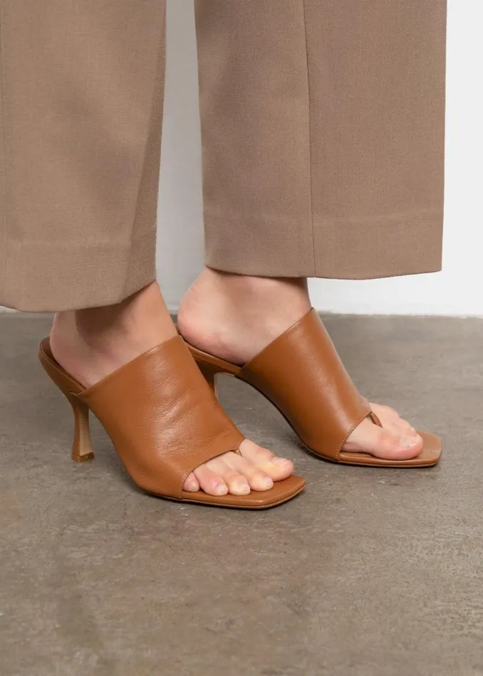 The Frankie Shop GIA X Pernille Teisbaek Leather Mule Sandal 8211 Brown Women Shoes