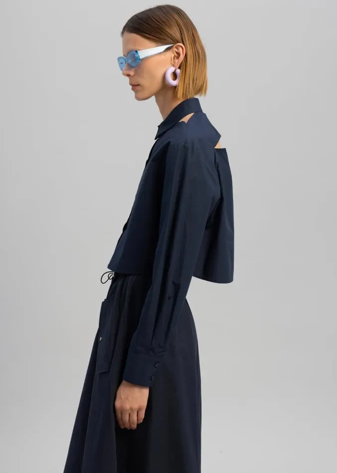 The Frankie Shop Lara Open Shoulder Cropped Shirt 8211 Navy Women Clothing