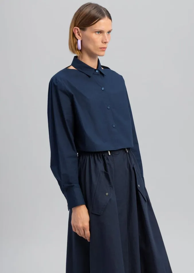 The Frankie Shop Lara Open Shoulder Cropped Shirt 8211 Navy Women Clothing