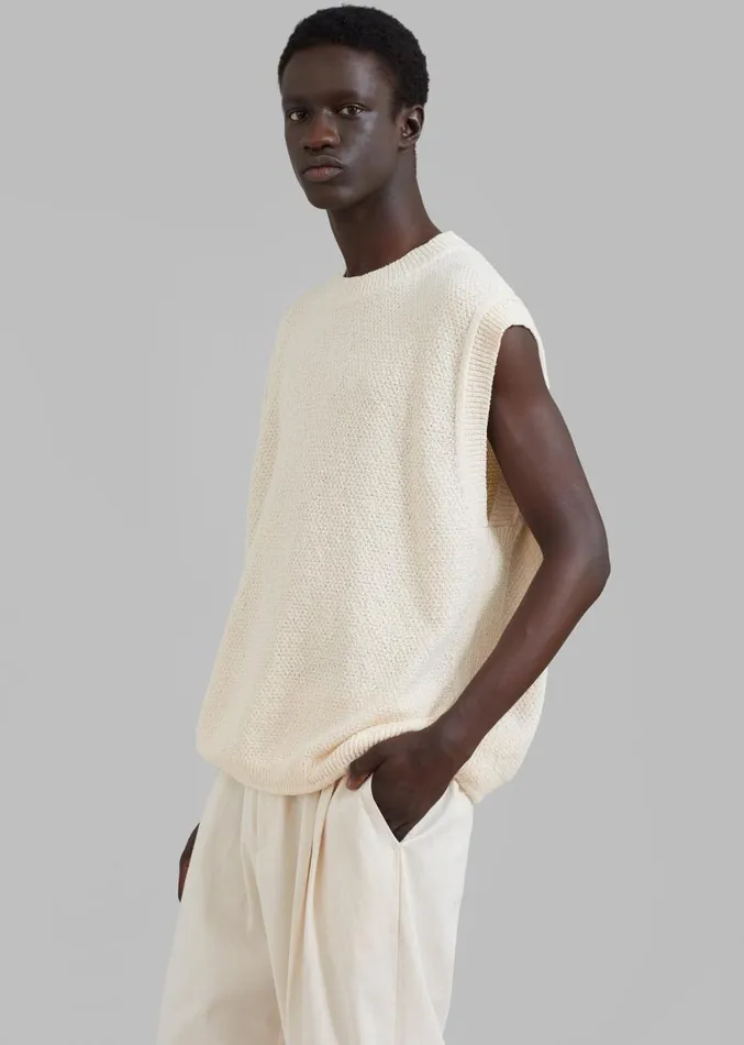 The Frankie Shop Oslo Knit Vest 8211 Cream Men Knitwear