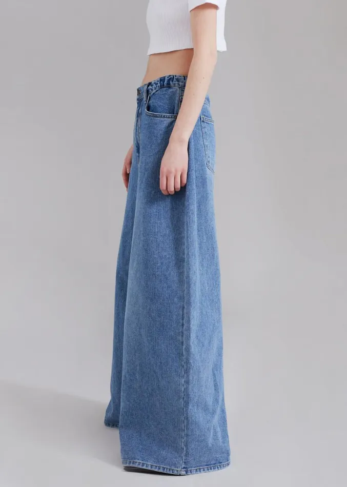 The Frankie Shop Sasha Wide Leg Jeans 8211 Worn Wash Women Clothing