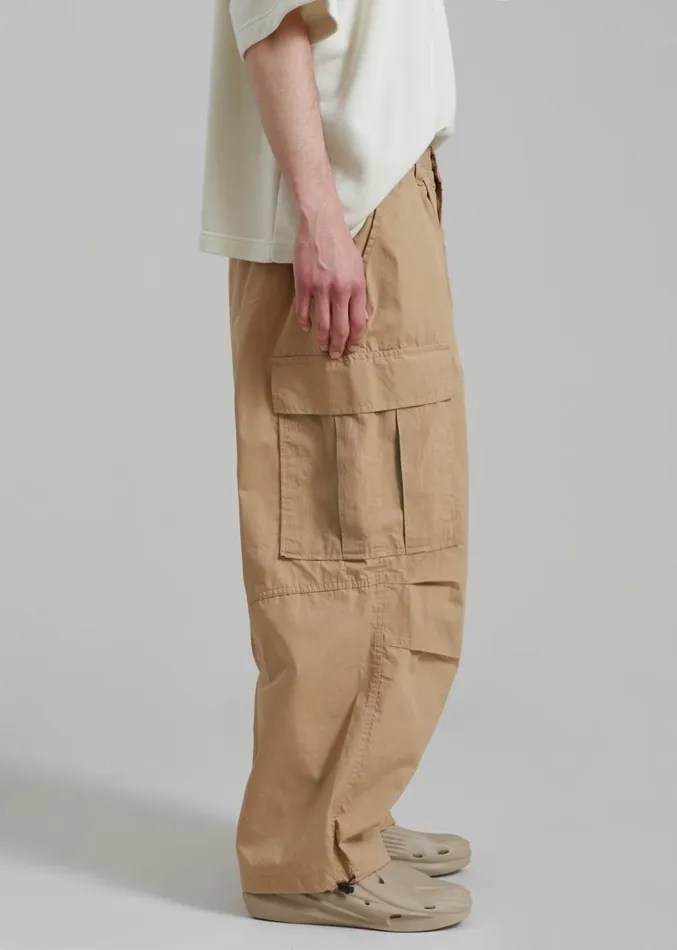 The Frankie Shop Stu Colorblock Cargo Pants 8211 Tan Men Bottoms