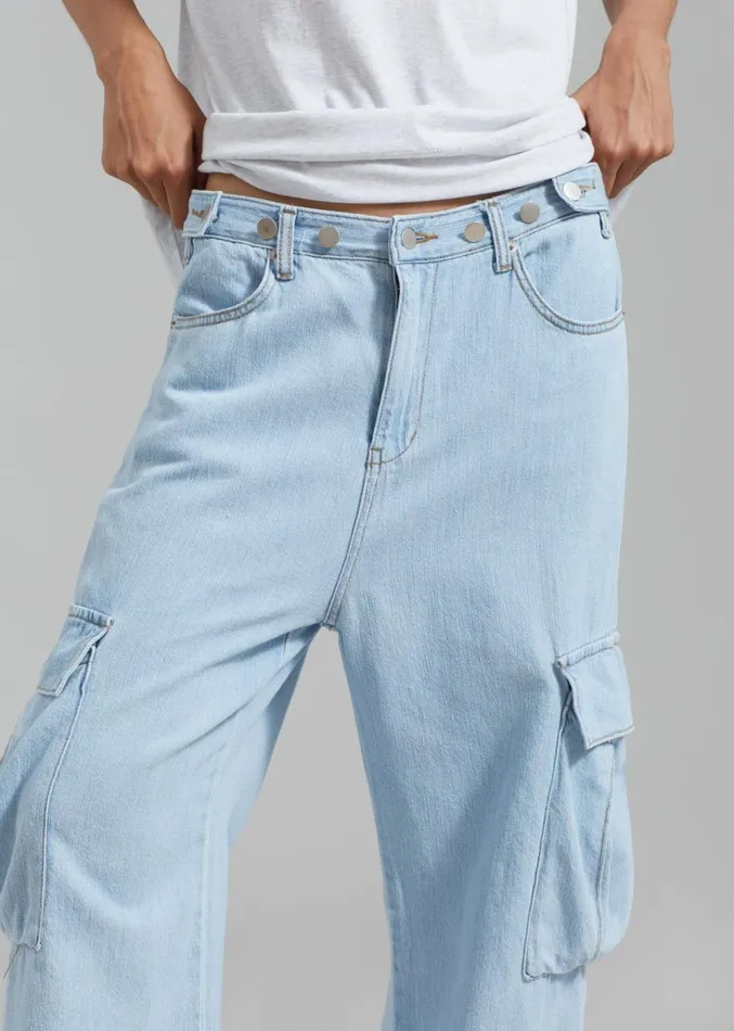 The Frankie Shop Tatum Cargo Jeans 8211 Light Wash Women Denim