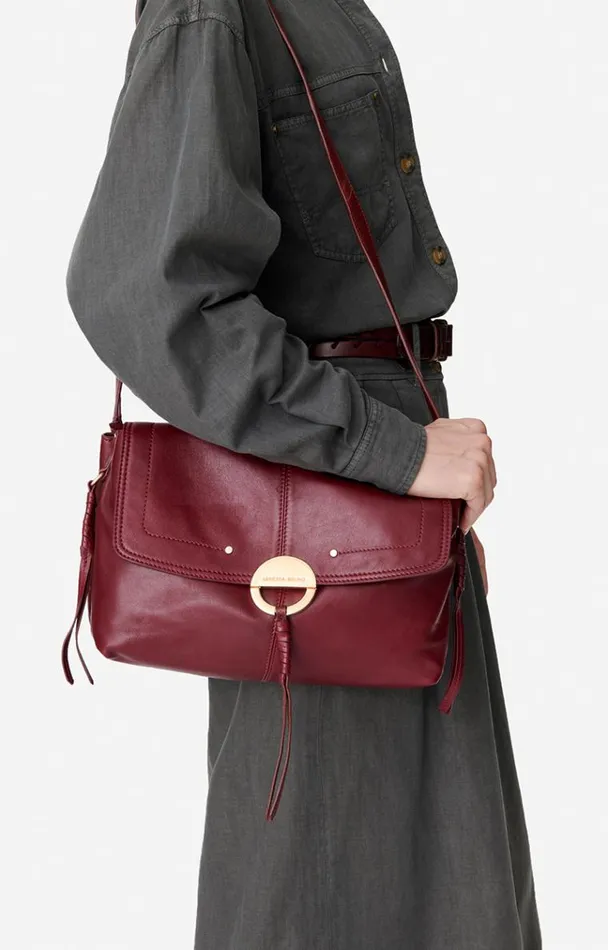 Vanessa Bruno Crossbody Bags Women Othilia Shoulder Bag Vanessa Bruno Crossbody Bags Women Othilia Shoulder Bag