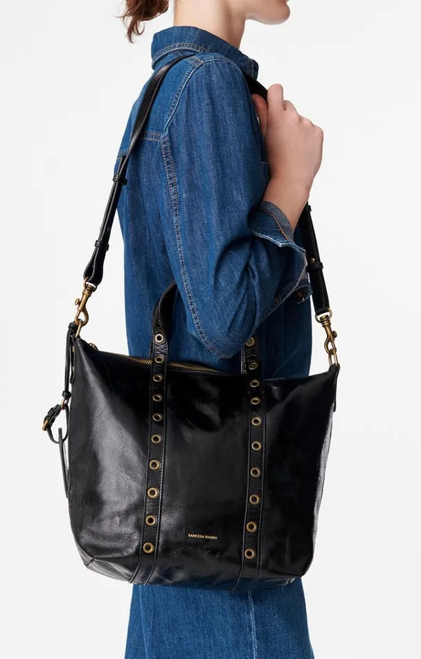Vanessa Bruno Crossbody Bags Women Small Zippy Bag Noir Vanessa Bruno Crossbody Bags Women Small Zippy Bag Noir