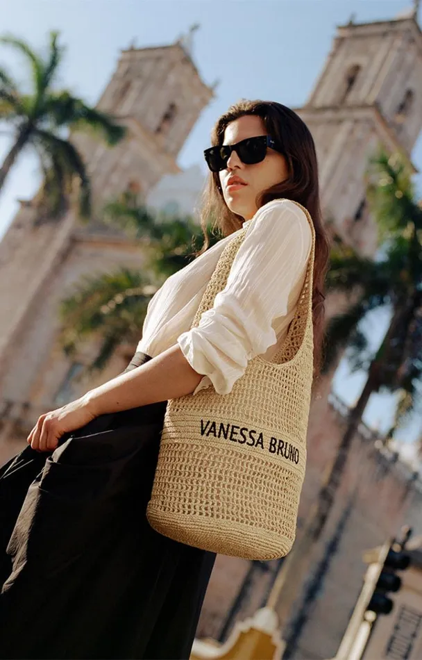 Vanessa Bruno Shoulder Bags Women Hobo Bag In Raffia Sable Noir Vanessa Bruno Shoulder Bags Women Hobo Bag In Raffia Sable Noir