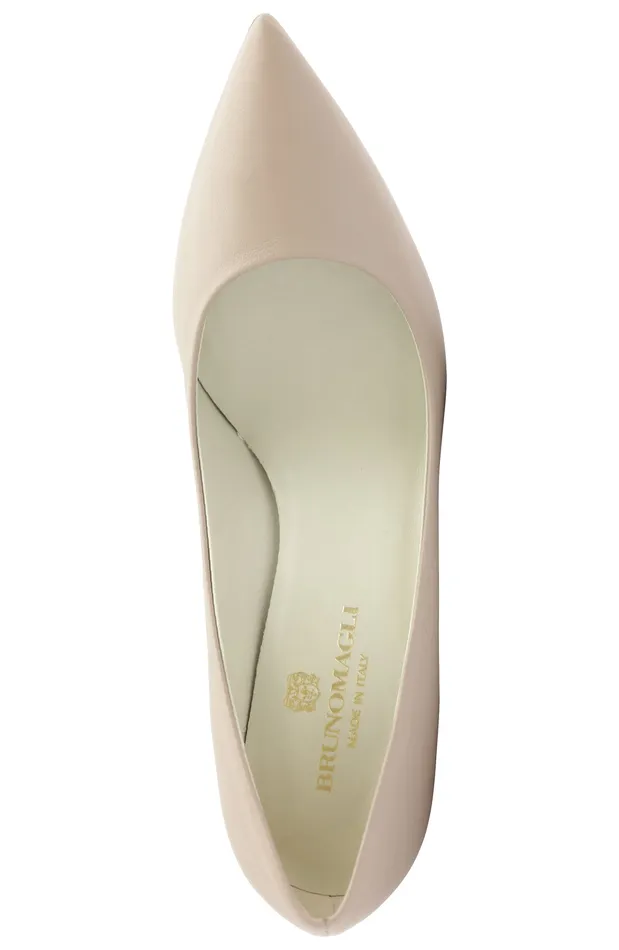 Women Bruno Magli Heels Telma Leather PointedToe PumpNatural