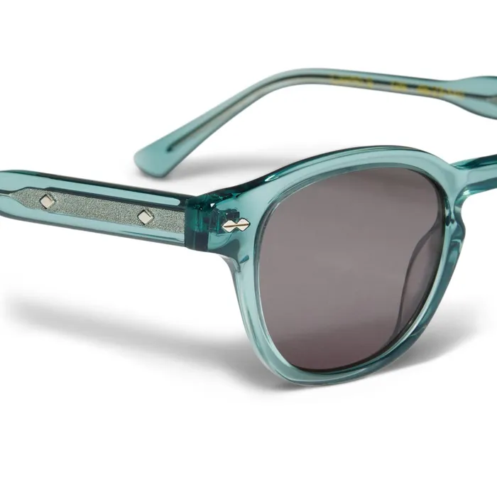 Women Bruno Magli Sunglasses Capri Sunglasses Green