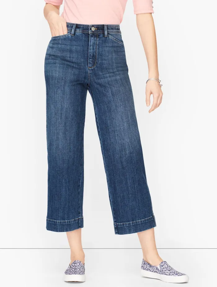 Women Curvy Fit Talbots Wide Leg Crop Jeans Fleet Wash