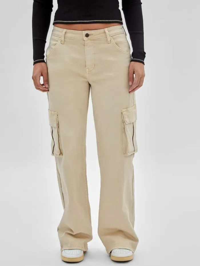Women GUESS Jeans and Denim GUESS Originals Kit Cargo Jeans Go Laurie Tan Wash Women GUESS Jeans and Denim GUESS Originals Kit Cargo Jeans Go Laurie Tan Wash