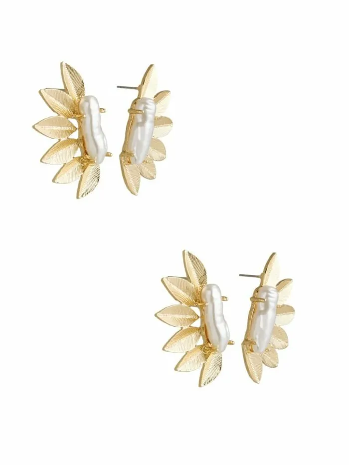 Women GUESS Jewelry 14K GoldPlated Leaf And Pear Feather Earring Silvergold
