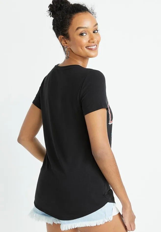 Women Kiss Graphic Tee Maurices Tops
