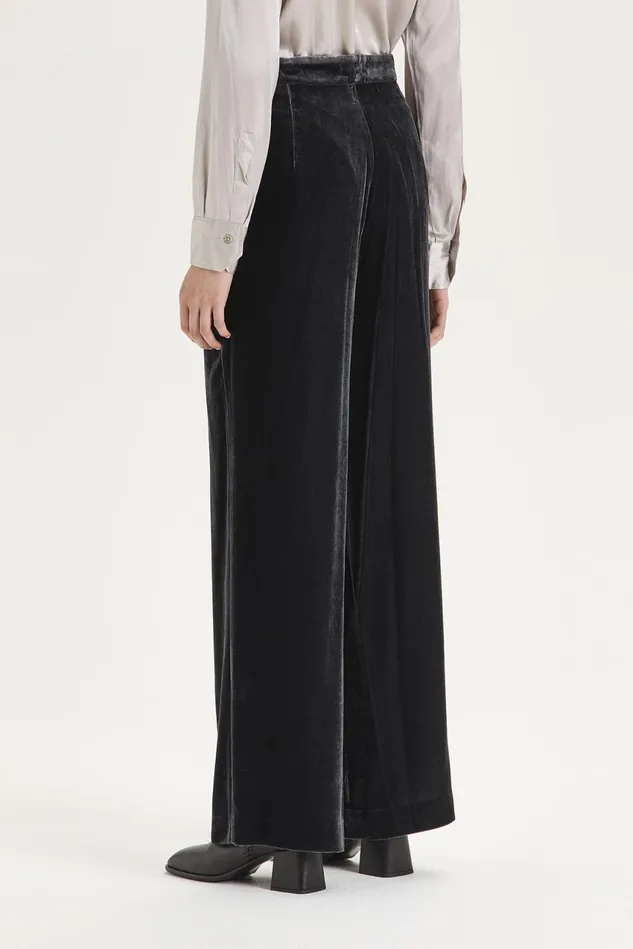 Women Malparmi Trousers Fluid Velvet Trousers Greige