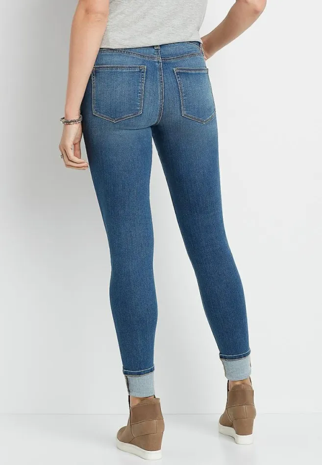 Women Medium Destructed Cuffed Jegging Made With RepreveandReg Maurices Jeans