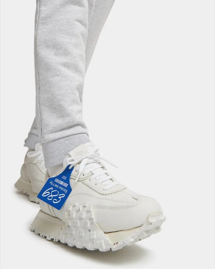 WomenMen Filling Pieces Sneakers Crease Runner 683 White