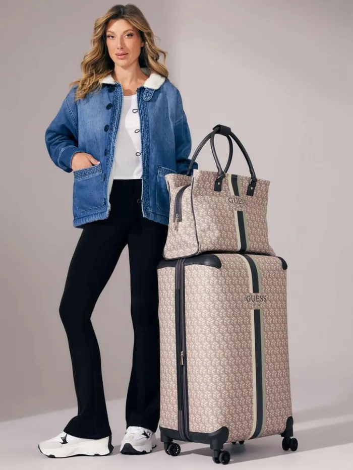WomenMen GUESS Luggage and Travel Bags Wilder G Cube 28034 8Wheel Suitcase Espresso Logo WomenMen GUESS Luggage and Travel Bags Wilder G Cube 28034 8Wheel Suitcase Espresso Logo