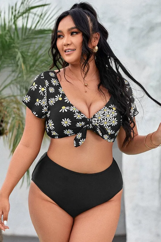 Women Plus Size and Curve Bikinis Cupshe Lucia Ditsy Bunny Tie Short Sleeve Plus Size Bikini Top Black
