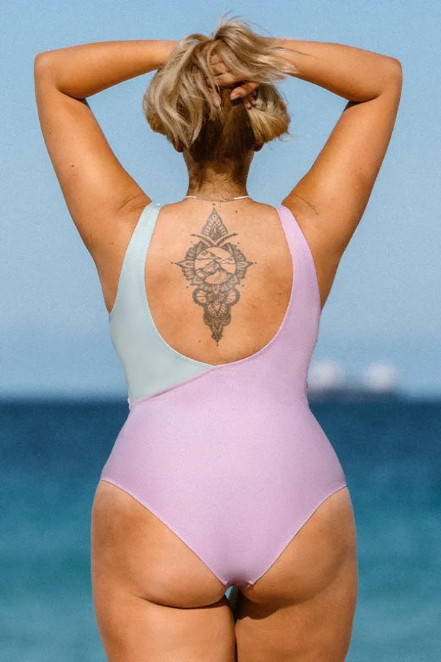 Women Plus Size and Curve Swimsuits Cupshe Spring Macaron Scalloped Plus Size One Piece Swimsuit Multicolor