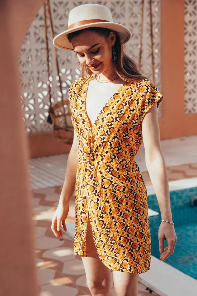 Women Short Dresses Cupshe Asia Vneck Fitted Waisted AShape Dress Multicolor