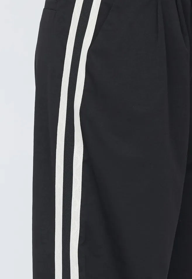 Women Sisters Point Pants and Jeans GOGOPA Blackcream