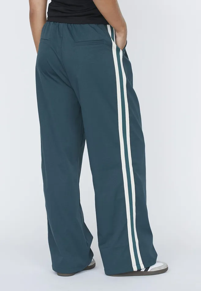 Women Sisters Point Pants and Jeans GOGOPA Dark Greencream