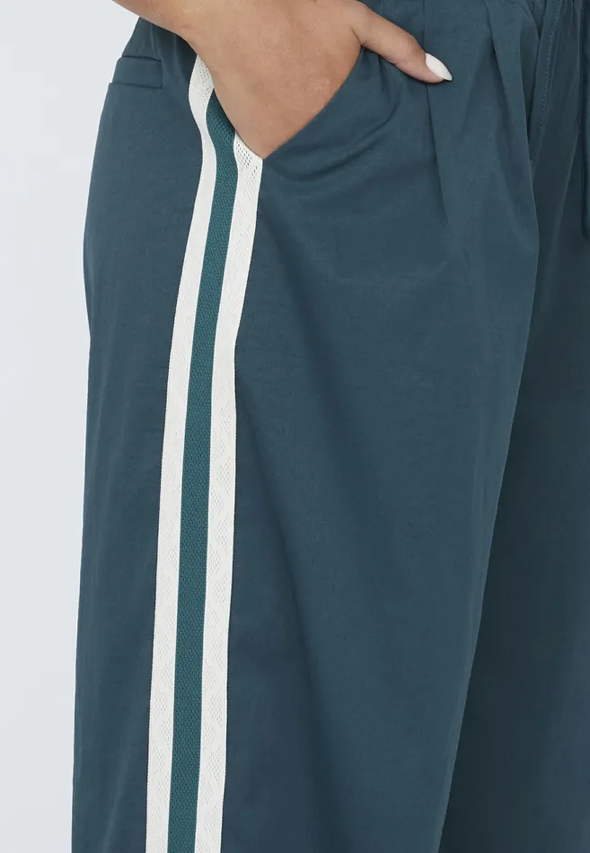 Women Sisters Point Pants and Jeans GOGOPA Dark Greencream